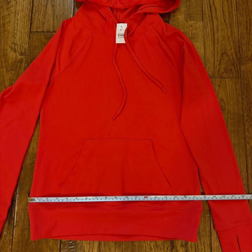 Lou & Grey Red Hoodie Sweatshirt Size Small NWT Thumbholes Athleisure - Picture 3 of 9